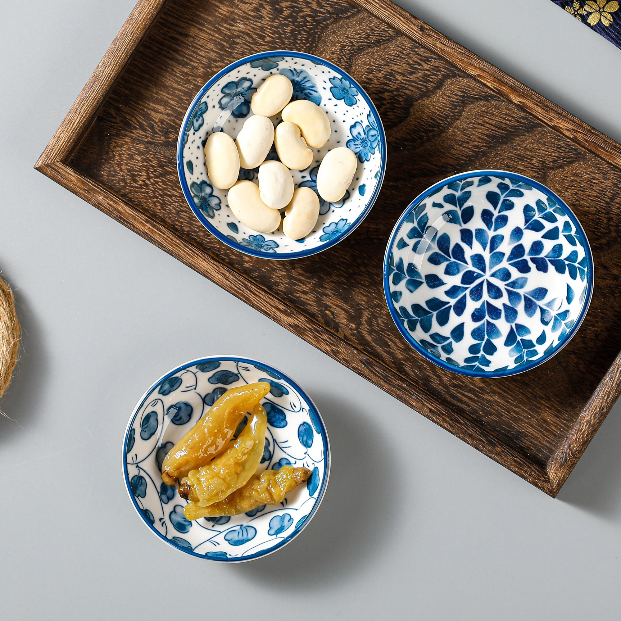 Set of 6 Mini Ceramic Plates - Retro Chinese Style for Snacks, Sashimi & More