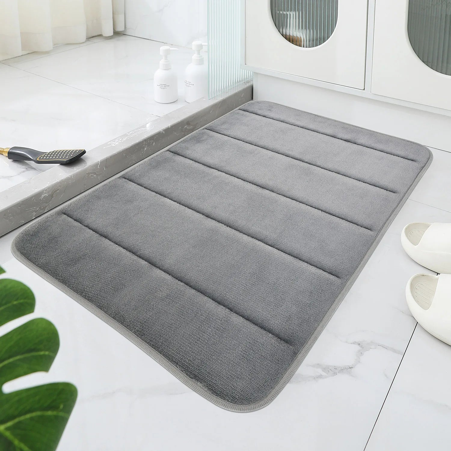 Soft Polyester Bathroom Mat – Granular Bottom, Quick Dry, Comfortable for Bathroom & Bedroom Use