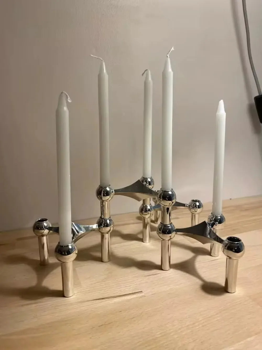 Modern Stainless Steel Molecular Structure Candle Stand – DIY Chandelier Decoration, Compatible with Stick Candles, Available in Chrome/Gold/Black
