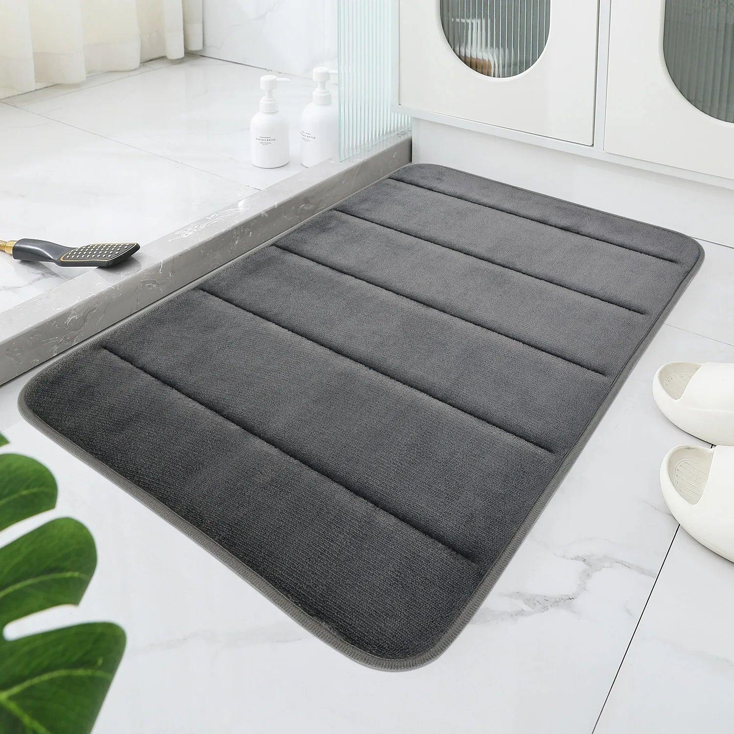 Soft Polyester Bathroom Mat – Granular Bottom, Quick Dry, Comfortable for Bathroom & Bedroom Use