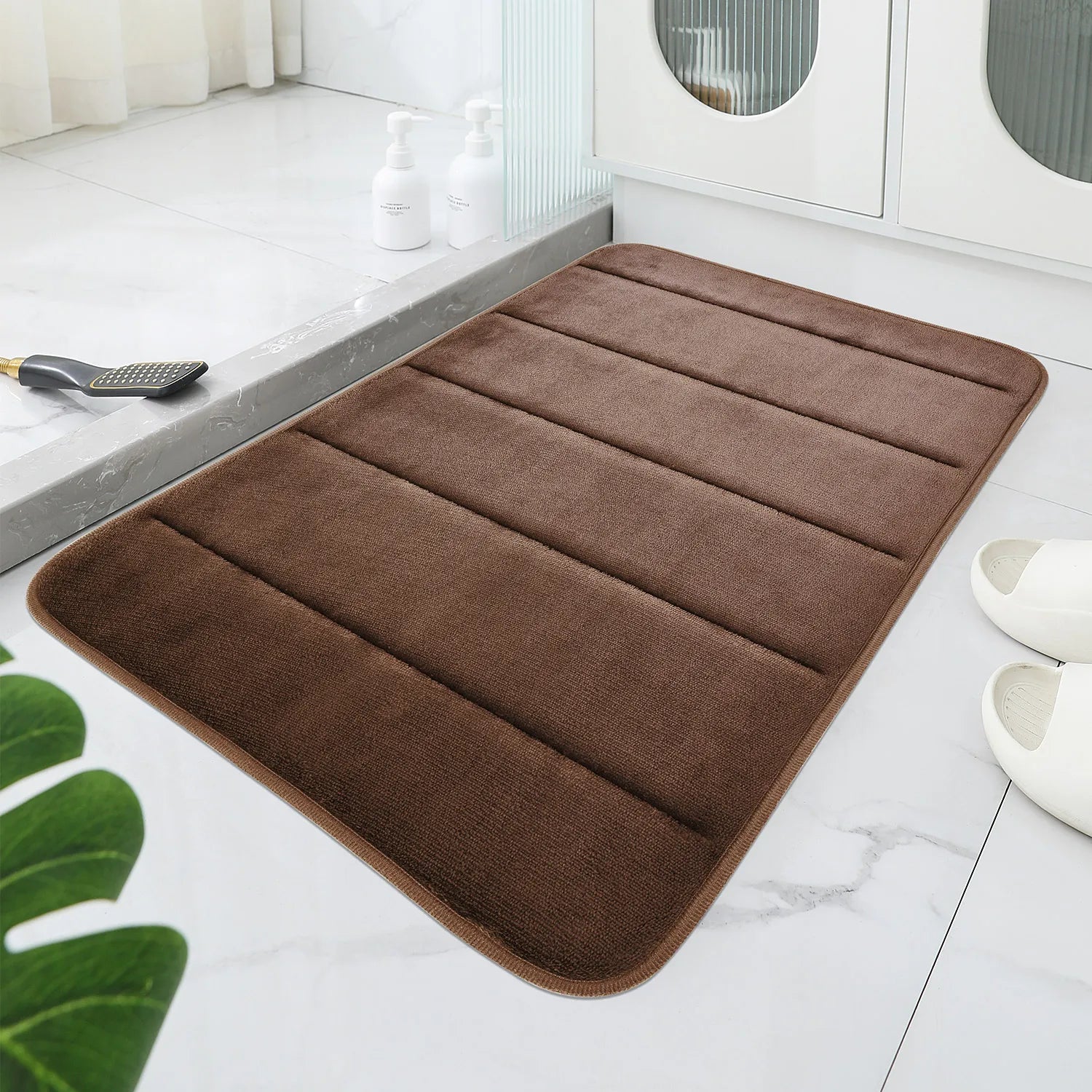 Soft Polyester Bathroom Mat – Granular Bottom, Quick Dry, Comfortable for Bathroom & Bedroom Use